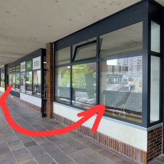 Přesun do větších prostor právě začíná. Jen pár metrů, ale bude to stát za to. Úklid, malování, přesun veškerého vybavení...